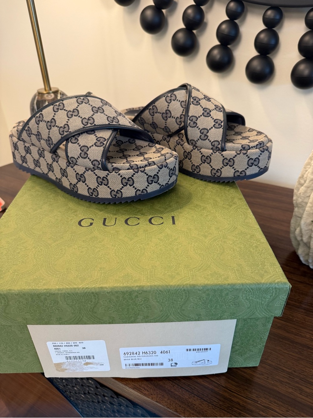 Gucci Beige GG Canvas Platform Slides with Black Trim - Picture 10 of 13